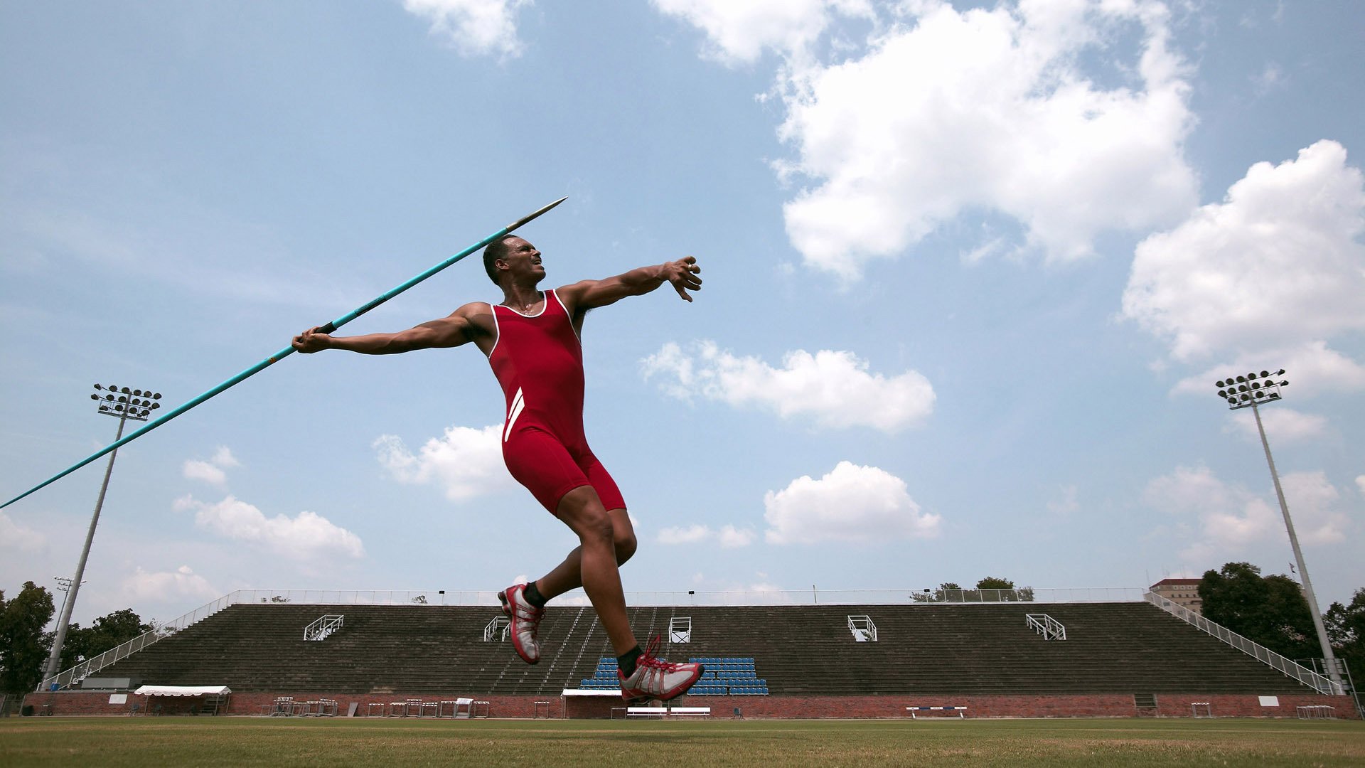 比利时马术协会与非洲马术协会开展技术援助项目，提升当地水平。