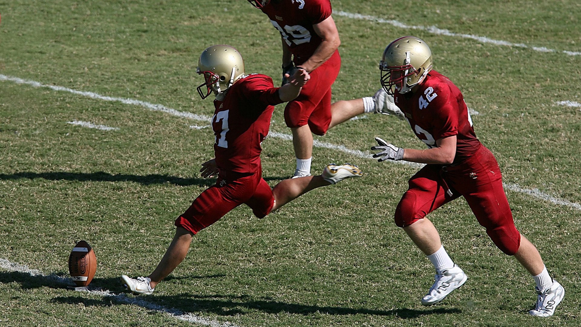 JIUYOU GAMING-_鹈鹕队士气高扬，继续稳步前进_，鹈鹕队改名前是哪个队